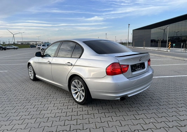 BMW Seria 3 cena 24900 przebieg: 195000, rok produkcji 2009 z Kępno małe 211